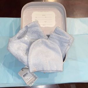 Barefoot Dreams Newborn Gift set Brand new in box authentic